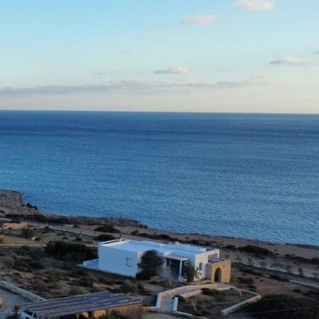 Villa Bravo Karpathos Bagian luar foto